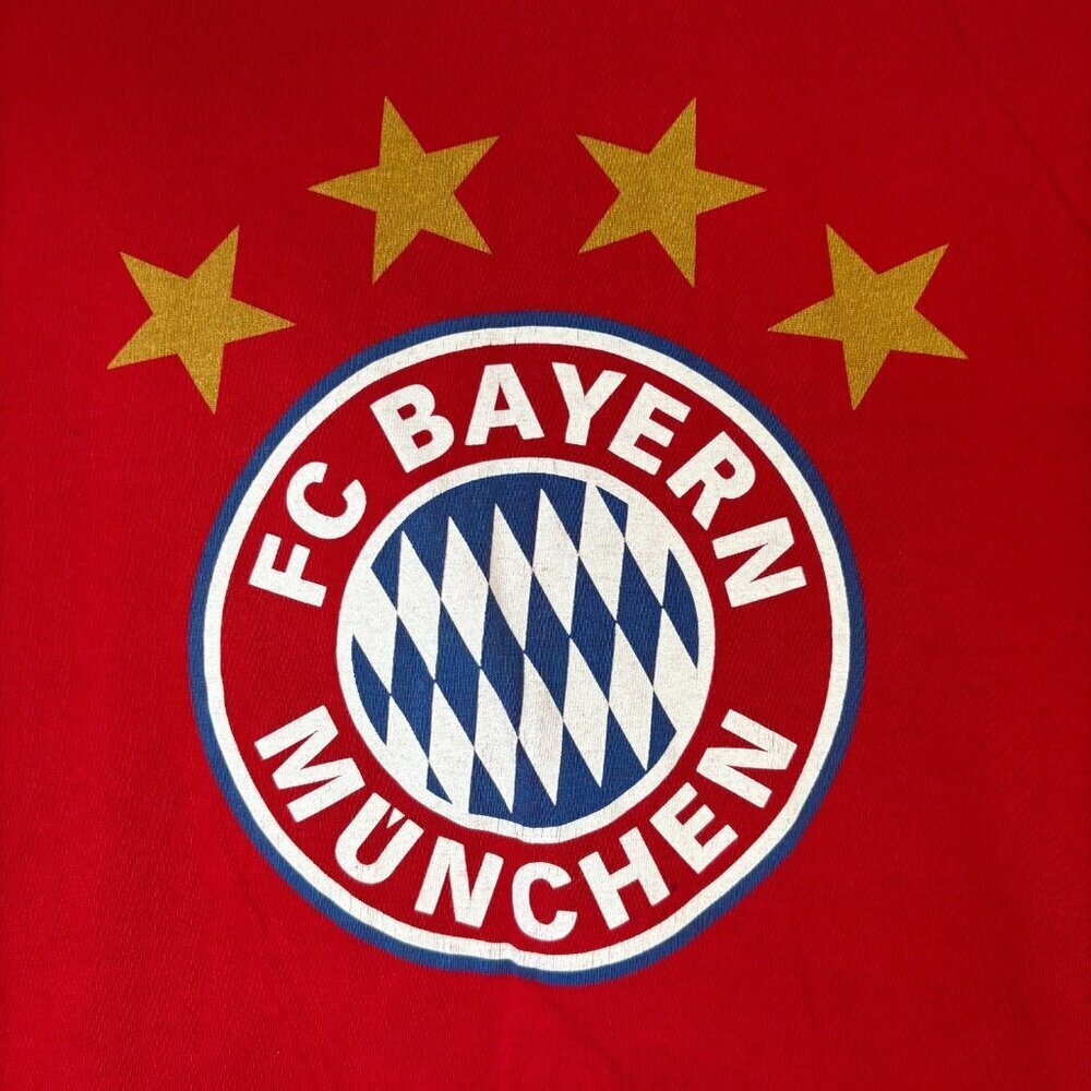 FC BAYERN MUNCHEN Tee Unisex Kids 164 (14) Red German Bundesliga Soccer